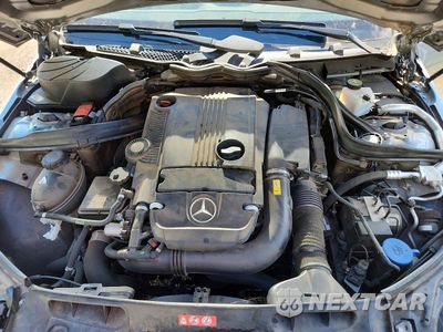 Zdjęcie 11 z 12 samochodu: 2014 MERCEDES-BENZ C 250 VIN:WDDGF4HB2EA961247 - miniatura