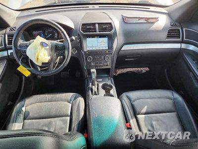 Zdjęcie 8 z 13 samochodu: 2017 FORD EXPLORER XLT VIN:1FM5K8D80HGA62480 - miniatura