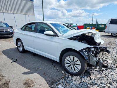 Czwarte zdjęcie samochodu z boku: 2020 VOLKSWAGEN JETTA S VIN:3VWC57BU0LM087906 - miniatura