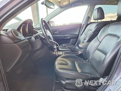 Zdjęcie 7 z 12 samochodu: 2005 MAZDA 3 HATCHBACK VIN:JM1BK343351237625 - miniatura