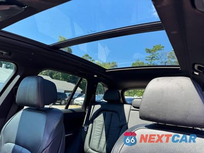 Zdjęcie 9 z 10 samochodu: 2019 BMW X5 XDRIVE50I VIN:5UXJU2C51KLN65059 - miniatura