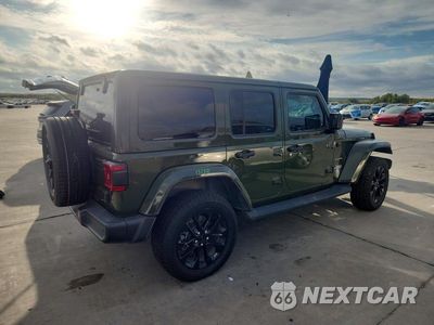 Trzecie zdjęcie samochodu z tyłu: 2021 JEEP WRANGLER UNLIMITED SAHARA 4XE VIN:1C4JJXP67MW857259 - miniatura