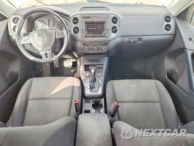 Zdjęcie 8 z 13 samochodu: 2018 VOLKSWAGEN TIGUAN LIMITED VIN:WVGBV7AX5JK002195 - miniatura