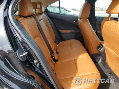 Zdjęcie 10 z 12 samochodu: 2021 LEXUS UX 250H VIN:JTHP9JBH3M2045925 - miniatura