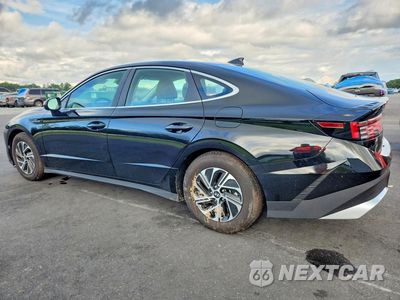Drugie zdjęcie samochodu z przodu: 2026 HYUNDAI SONATA HYBRID BLUE VIN:KMHL24JJ1TA166673 - miniatura