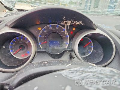 Zdjęcie 9 z 12 samochodu: 2009 HONDA FIT SPORT VIN:JHMGE88479S002110 - miniatura