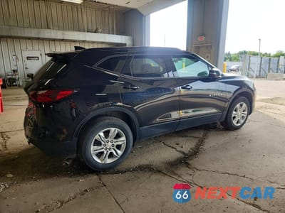 Trzecie zdjęcie samochodu z tyłu: 2020 CHEVROLET BLAZER 2LT VIN:3GNKBCRS6LS725809 - miniatura