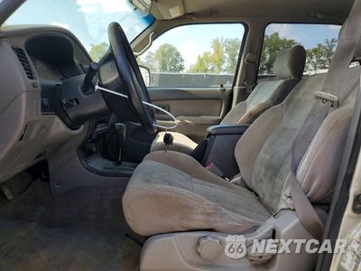 Zdjęcie 7 z 14 samochodu: 2001 TOYOTA 4RUNNER SR5 VIN:JT3GN86RX10185135 - miniatura