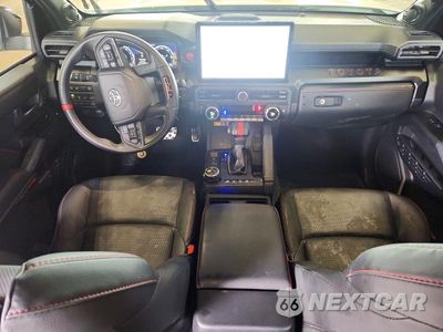 Zdjęcie 8 z 12 samochodu: 2025 TOYOTA 4RUNNER TRD PRO HV VIN:JTEVB5BR4S5025476 - miniatura