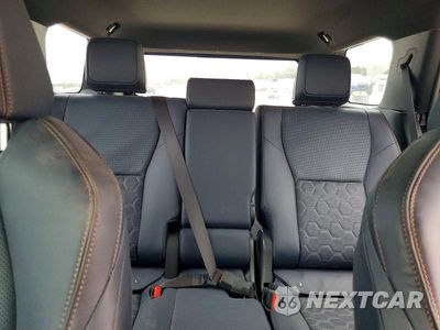 Zdjęcie 10 z 13 samochodu: 2026 TOYOTA 4RUNNER PLATINUM HV VIN:JTEVB5BR3T5045509 - miniatura