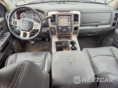 Zdjęcie 8 z 12 samochodu: 2015 RAM 3500 LARAMIE VIN:3C63RRJL9FG550633 - miniatura