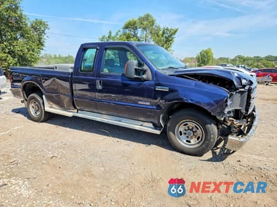 Czwarte zdjęcie samochodu z boku: 2007 FORD F350 SRW SUPER DUTY VIN:1FTWX31P57EA81027 - miniatura