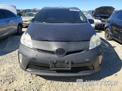 Piąte zdjęcie samochodu w środku: 2015 TOYOTA PRIUS THREE VIN:JTDKN3DU2F1875432 - miniatura