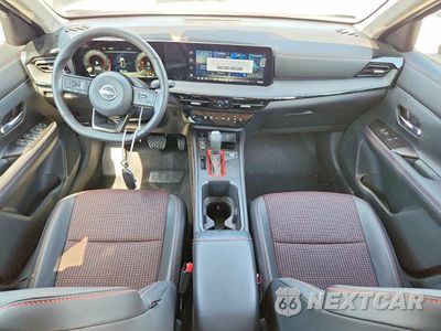 Zdjęcie 8 z 13 samochodu: 2019 NISSAN KICKS SR VIN:3N8AP6DD1TL310508 - miniatura