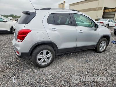 Trzecie zdjęcie samochodu z tyłu: 2018 CHEVROLET TRAX 1LT VIN:KL7CJPSB8JB610328 - miniatura
