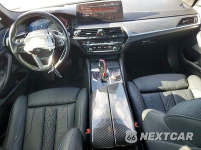 Zdjęcie 8 z 12 samochodu: 2021 BMW 530 XI VIN:WBA13BJ03MWX24206 - miniatura