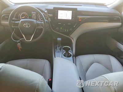 Zdjęcie 8 z 13 samochodu: 2021 TOYOTA CAMRY LE VIN:4T1R11AK5MU421166 - miniatura