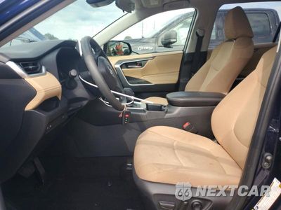 Zdjęcie 7 z 14 samochodu: 2025 TOYOTA RAV4 HYBRID XLE VIN:JTMRWRFV7SJ082285 - miniatura