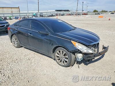 Czwarte zdjęcie samochodu z boku: 2012 HYUNDAI SONATA SE VIN:5NPEC4AC7CH362945 - miniatura