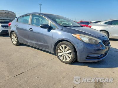 Czwarte zdjęcie samochodu z boku: 2016 KIA FORTE LX VIN:KNAFX4A63G5446332 - miniatura