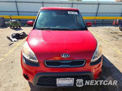 Piąte zdjęcie samochodu w środku: 2013 KIA SOUL BASE VIN:KNDJT2A58D7632467 - miniatura