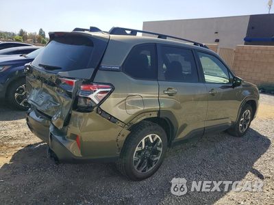 Trzecie zdjęcie samochodu z tyłu: 2025 SUBARU FORESTER PREMIUM VIN:JF2SLDDC8SH445667 - miniatura