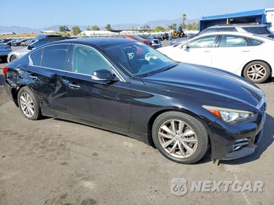 Czwarte zdjęcie samochodu z boku: 2015 INFINITI Q50 PREMIUM VIN:JN1BV7AR7FM390583 - miniatura