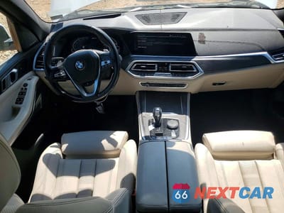 Zdjęcie 8 z 13 samochodu: 2021 BMW X5 XDRIVE45E VIN:5UXTA6C01M9D91560 - miniatura