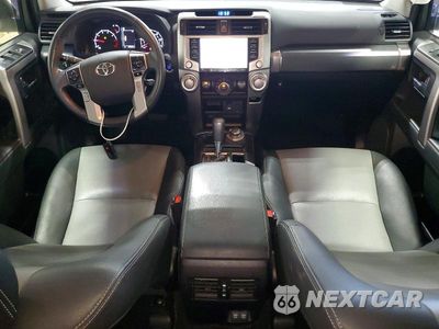 Zdjęcie 8 z 13 samochodu: 2020 TOYOTA 4RUNNER SR5 PREMIUM VIN:JTEBU5JR3L5758490 - miniatura