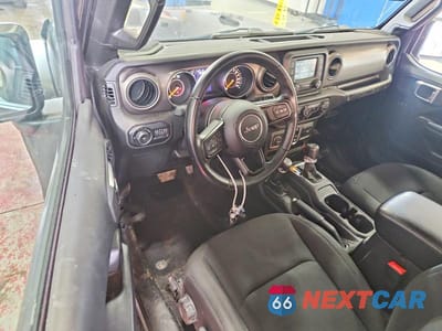 Zdjęcie 8 z 12 samochodu: 2018 JEEP WRANGLER SPORT VIN:1C4GJXAGXJW150969 - miniatura