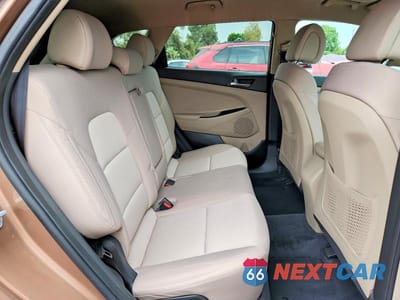 Zdjęcie 11 z 14 samochodu: 2016 HYUNDAI TUCSON SE VIN:KM8J33A42GU186895 - miniatura