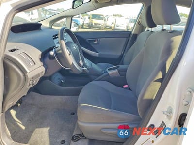 Zdjęcie 7 z 12 samochodu: 2013 TOYOTA PRIUS TWO VIN:JTDKN3DU2D5651065 - miniatura