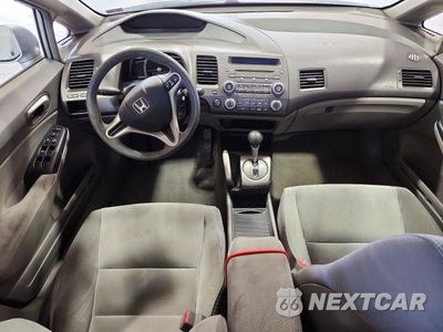 Zdjęcie 8 z 13 samochodu: 2009 HONDA CIVIC LX VIN:2HGFA16579H315856 - miniatura