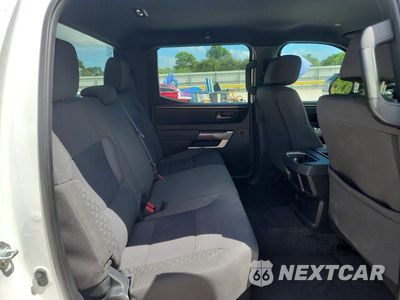 Zdjęcie 10 z 12 samochodu: 2025 TOYOTA TUNDRA SR5 VIN:5TFLA5AB1SX049595 - miniatura