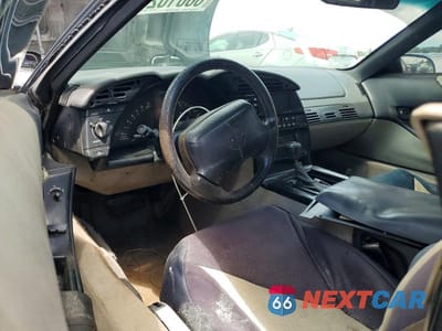 Zdjęcie 8 z 12 samochodu: 1994 CHEVROLET CORVETTE VIN:1G1YY32P2R5111973 - miniatura