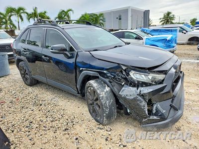 Czwarte zdjęcie samochodu z boku: 2019 TOYOTA RAV4 XLE PREMIUM VIN:JTMC1RFV8KD012765 - miniatura