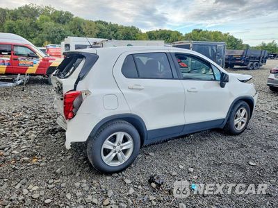 Trzecie zdjęcie samochodu z tyłu: 2020 CHEVROLET TRAX LS VIN:KL7CJKSB2LB066270 - miniatura