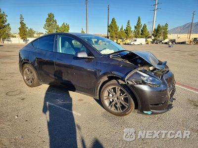Czwarte zdjęcie samochodu z boku: 2025 TESLA MODEL Y VIN:7SAYGDEDXSA367042 - miniatura