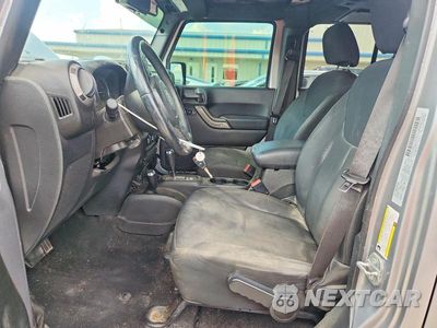 Zdjęcie 7 z 13 samochodu: 2017 JEEP WRANGLER UNLIMITED SPORT VIN:1C4HJWDG2HL674137 - miniatura