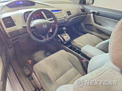 Zdjęcie 8 z 13 samochodu: 2008 HONDA CIVIC LX VIN:2HGFG12638H536222 - miniatura