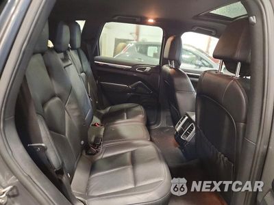 Zdjęcie 11 z 13 samochodu: 2012 PORSCHE CAYENNE VIN:WP1AA2A20CLA06895 - miniatura