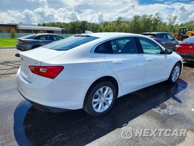 Trzecie zdjęcie samochodu z tyłu: 2025 CHEVROLET MALIBU LT VIN:1G1ZD5ST9SF146972 - miniatura