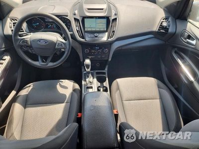 Zdjęcie 8 z 13 samochodu: 2018 FORD ESCAPE SE VIN:1FMCU9GDXJUD46206 - miniatura