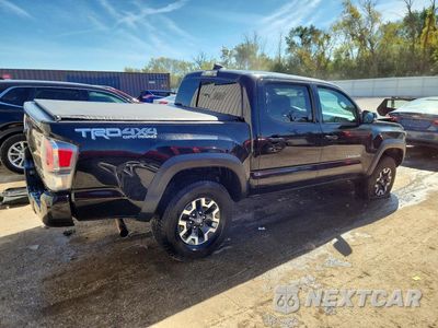 Trzecie zdjęcie samochodu z tyłu: 2021 TOYOTA TACOMA TRD OFF-ROAD VIN:3TMCZ5AN4MM372907 - miniatura