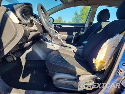 Zdjęcie 7 z 12 samochodu: 2018 NISSAN SENTRA S VIN:3N1AB7AP1JY282792 - miniatura