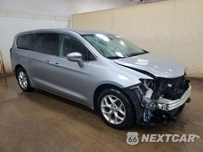 Czwarte zdjęcie samochodu z boku: 2019 CHRYSLER PACIFICA TOURING PLUS VIN:2C4RC1FG5KR576717 - miniatura