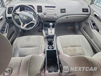 Zdjęcie 8 z 12 samochodu: 2010 HONDA CIVIC LX VIN:2HGFA1F50AH330364 - miniatura