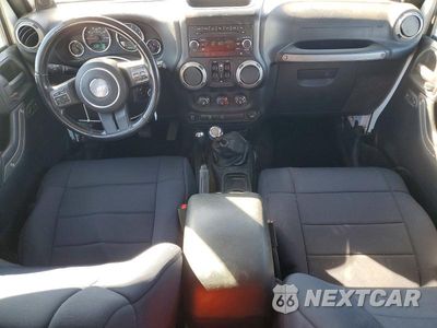 Zdjęcie 8 z 14 samochodu: 2012 JEEP WRANGLER UNLIMITED SPORT VIN:1C4BJWDG4CL284249 - miniatura