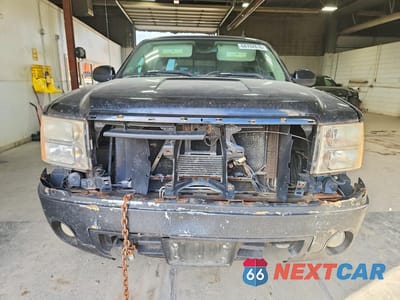 Piąte zdjęcie samochodu w środku: 2007 GMC NEW SIERRA K1500 VIN:2GTEK13M671566537 - miniatura