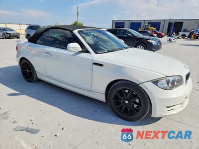 Czwarte zdjęcie samochodu z boku: 2010 BMW 128 I VIN:WBAUL7C54AVJ78231 - miniatura
